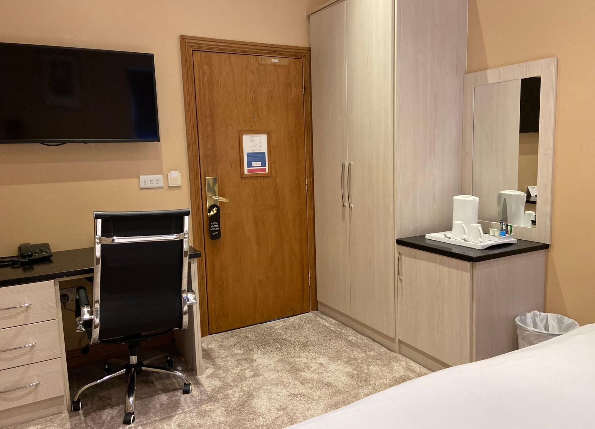 Baylis House Hotel Slough Buitenkant foto