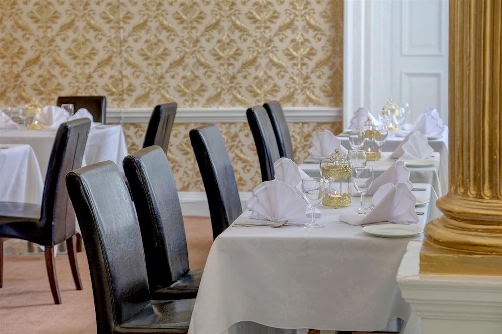 Baylis House Hotel Slough Buitenkant foto