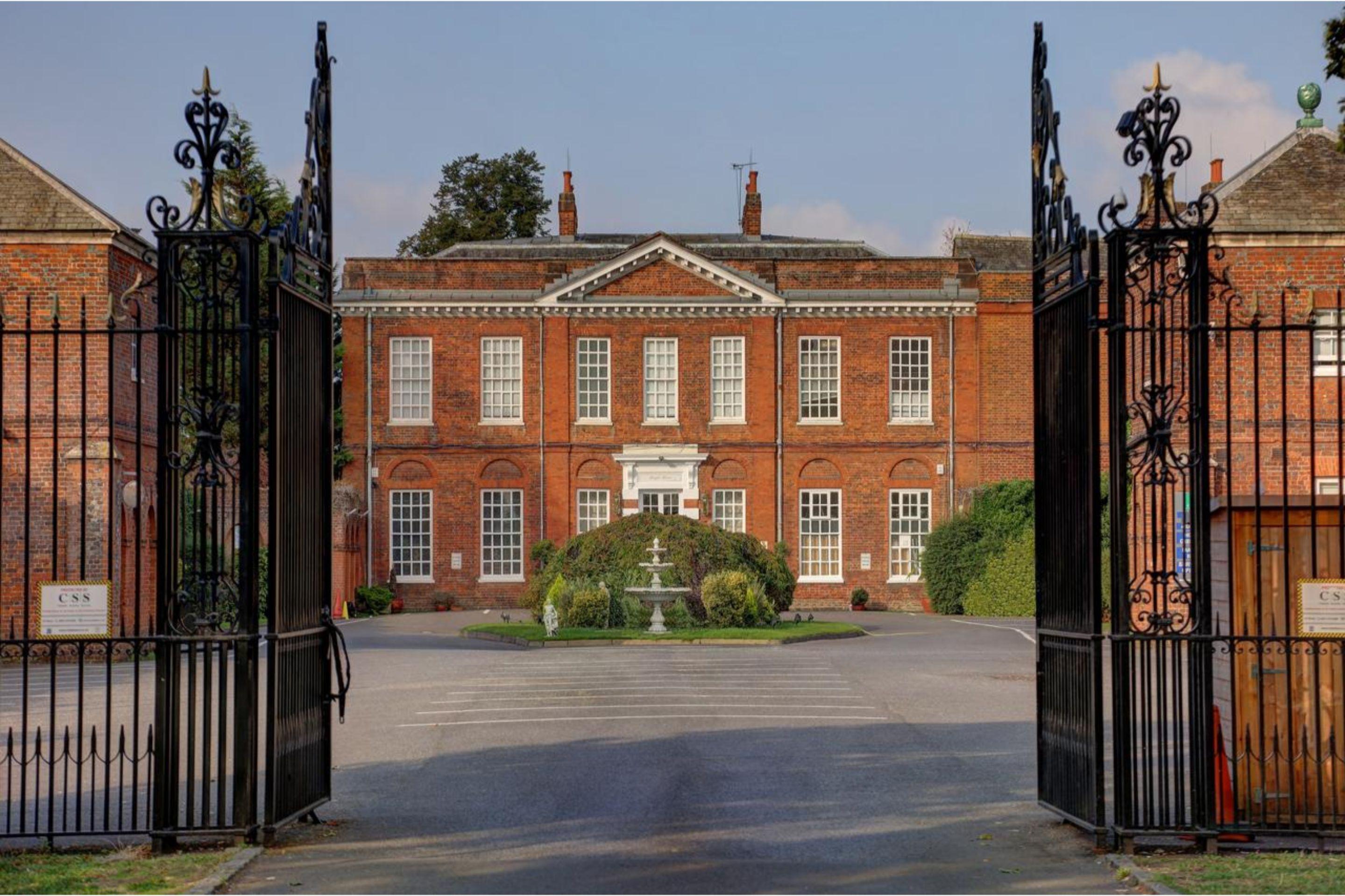 Baylis House Hotel Slough Buitenkant foto