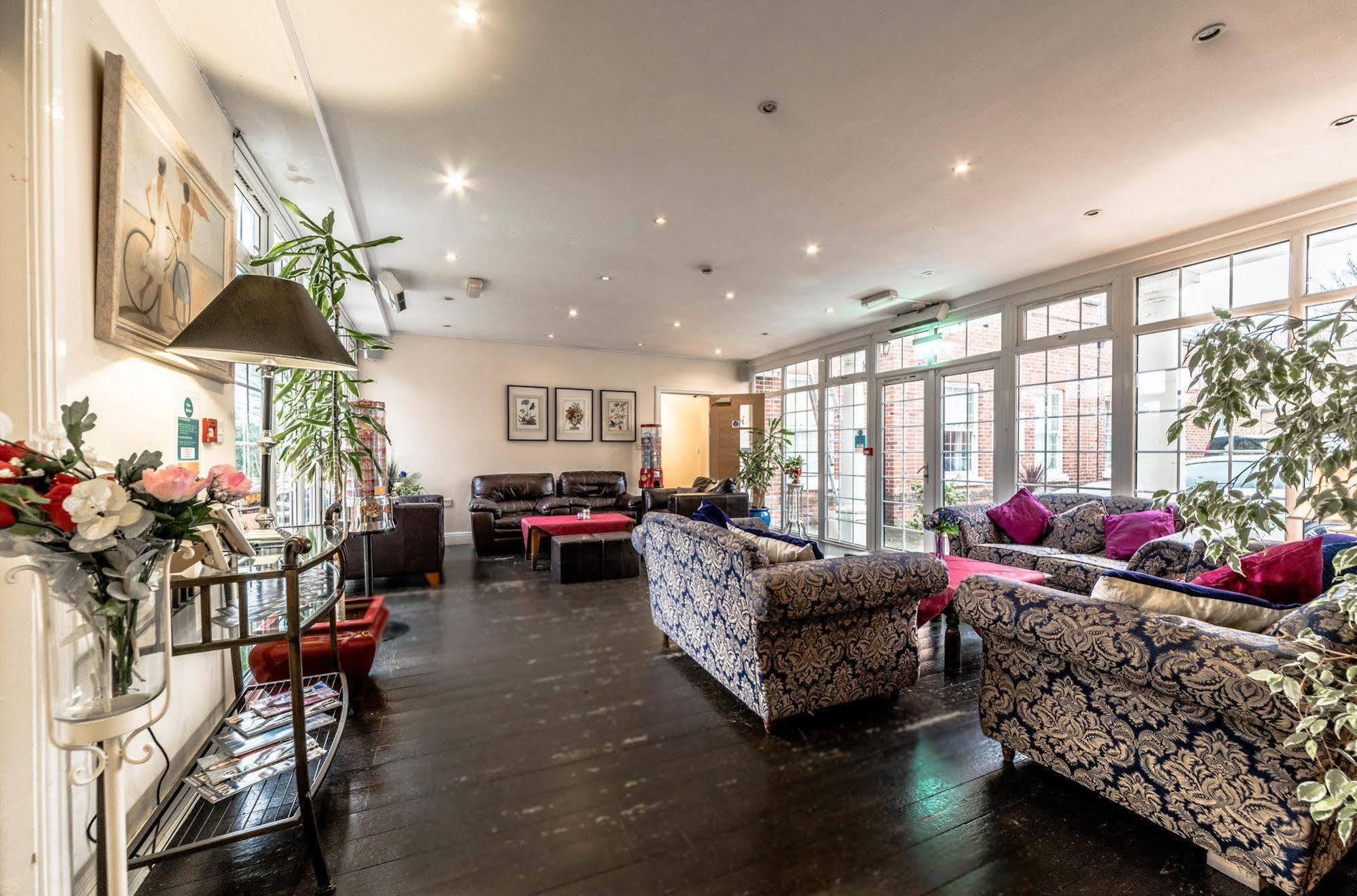 Baylis House Hotel Slough Buitenkant foto