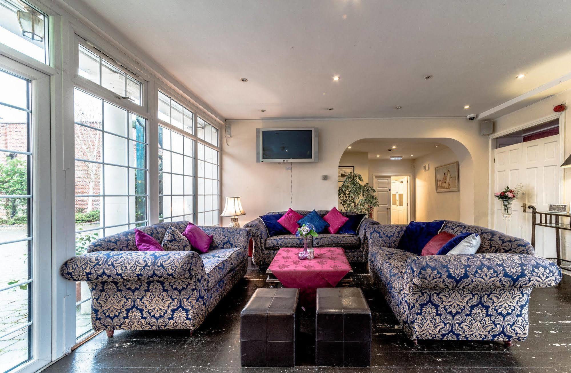 Baylis House Hotel Slough Buitenkant foto